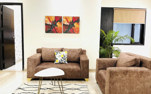 Olive Service Apartment Near Artemis