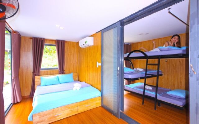 C Hostel