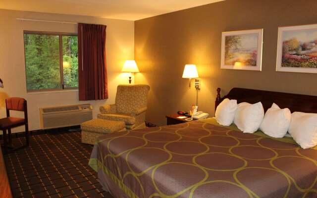 Super 8 by Wyndham Valparaiso