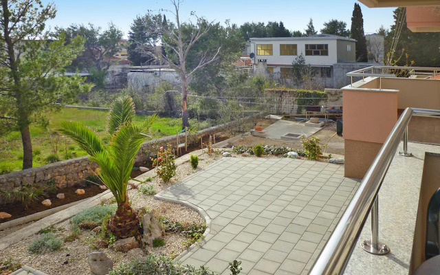 Apartment in Starigrad Paklenica only 200m from the sea