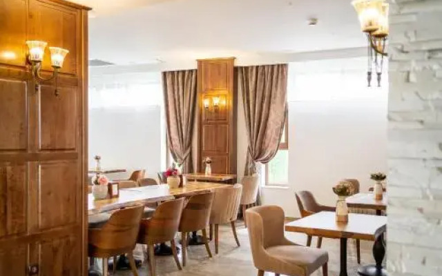 RED CONFORT HOTEL Boutique