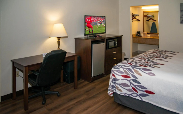 Red Roof Inn Tallahassee East