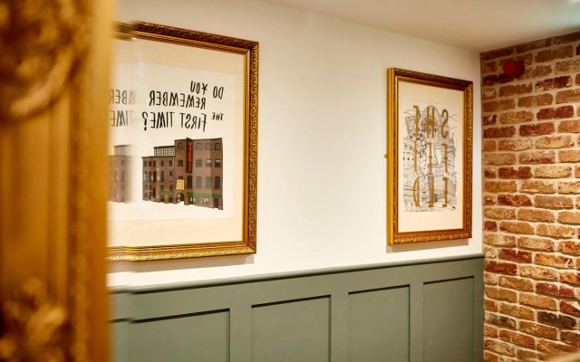Three Cranes Serviced Apartments