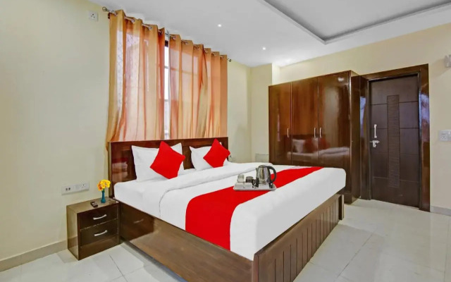 OYO Flagship 70251 Hotel Starwood