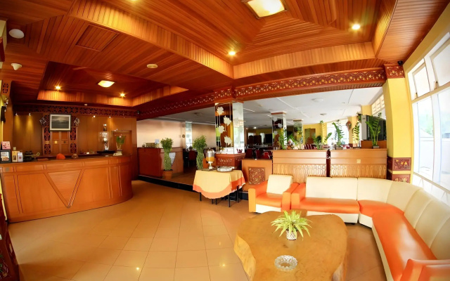 Kharisma Hotel