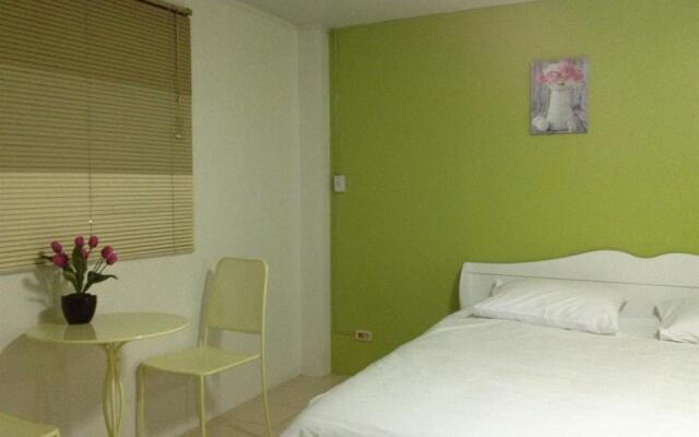 Room@Chalong