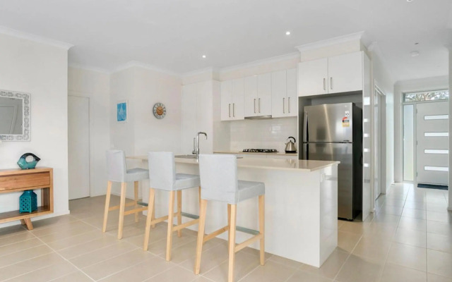 Rosebay Walk To The Foreshore