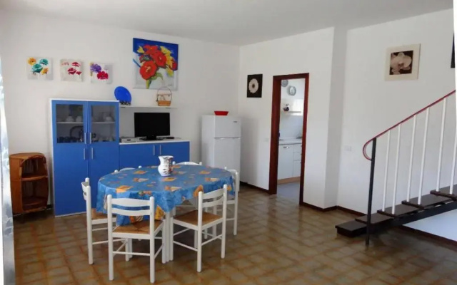 Beautiful House With Garden Near the Beach by Beahost Rentals
