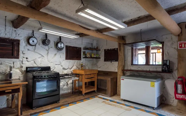 Casa Aakbal