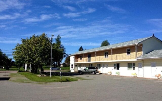 Baker's Lighthouse Motel