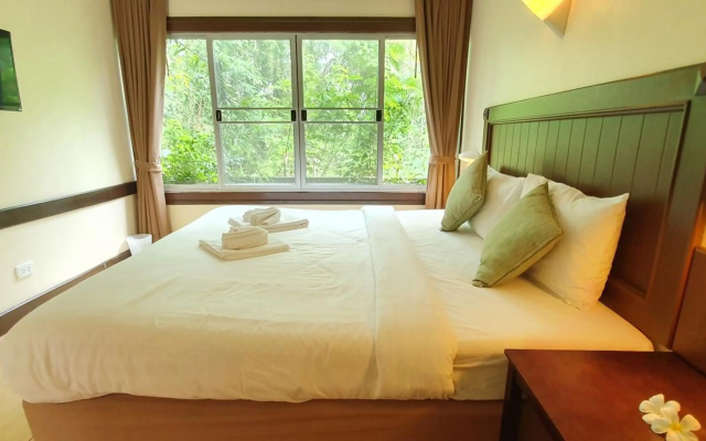 Isle Beach Resort – Guest Rooms – Khlong Muang
