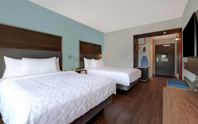 Tru by Hilton Lithia Springs