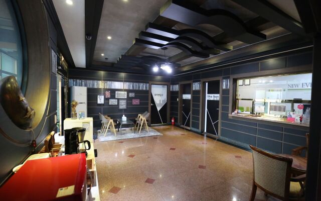 Hotel New Evergreen