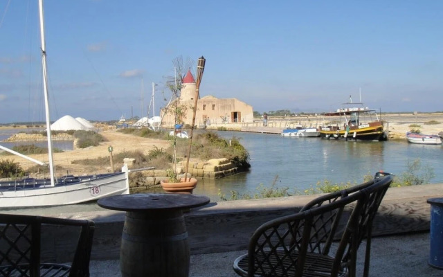 Surf House Tramonti su Mozia