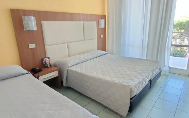 Aura Living Hotel