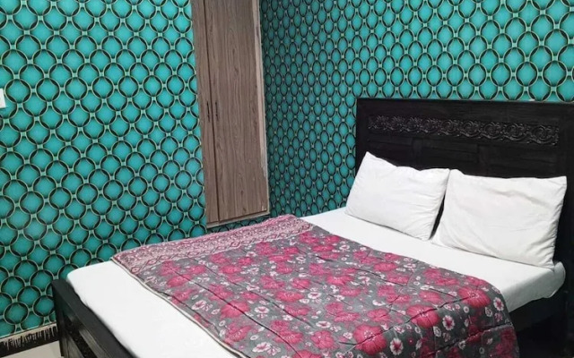 New Pak Hotel