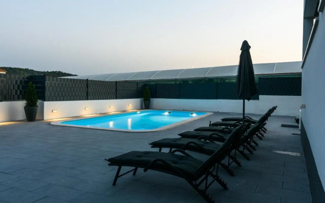 Villa Apartments AA 1