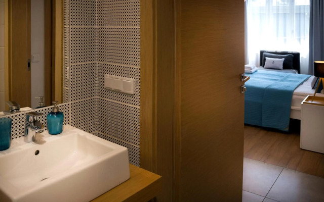 Riverside Aparthotel