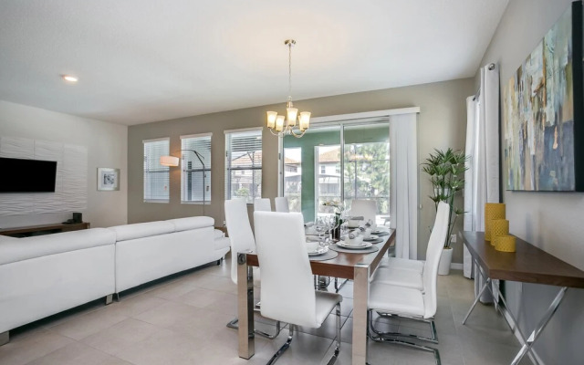 Wildwood Way Villa 1