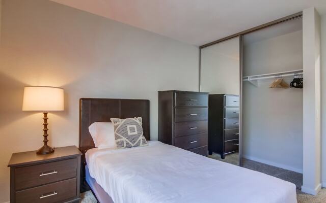 The Luxe Suites of Temecula Heights
