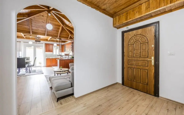 Hillside Apartment Gjirokast r