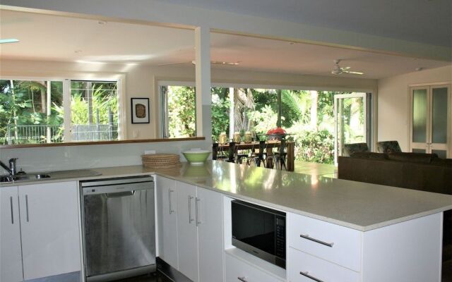 Atoll Close Port Douglas Holiday House