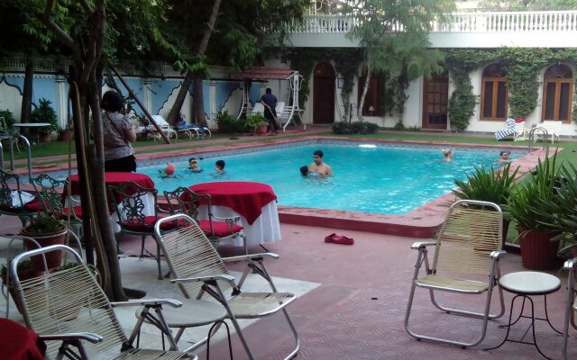 Hotel Megh Niwas