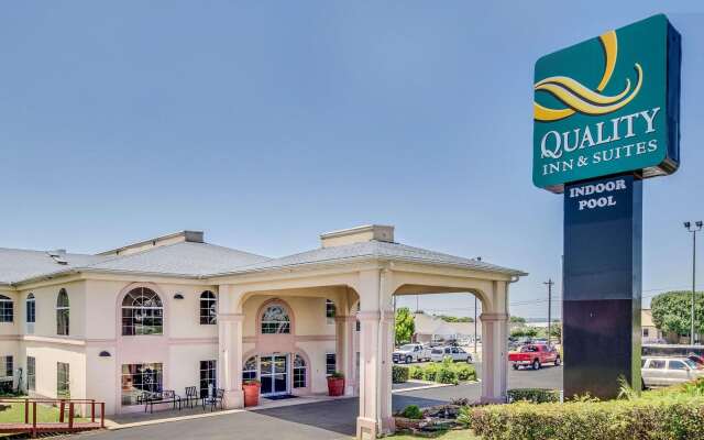 Quality Inn & Suites