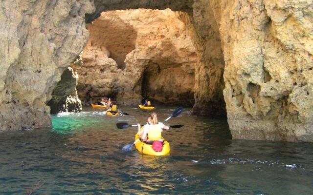 Central Lagos apt With Marina Views Near Beaches