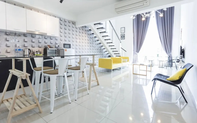 Kl101 Service Suite at the Scott Garden