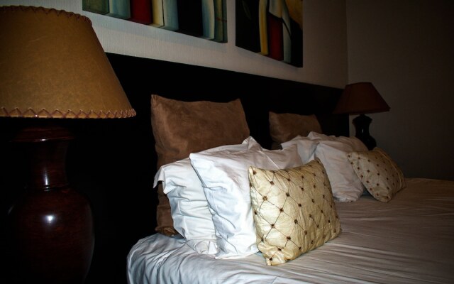 Waterfront Country Lodge