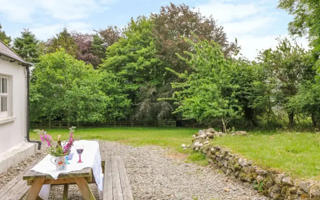 The Old White Cottage