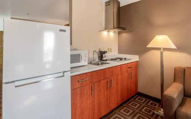 Red Lion Inn and Suites Kennewick Tri-Cities