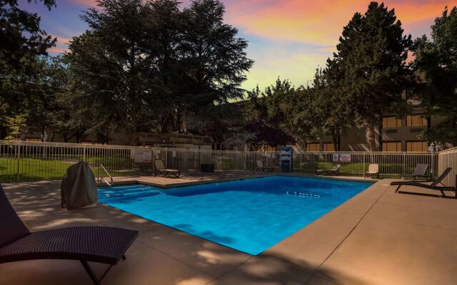 SureStay Plus Hotel by Best Western Reno Airport