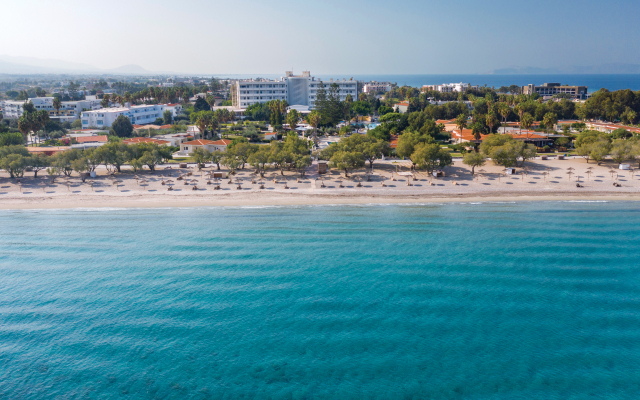 Grand Blue Beach Hotel