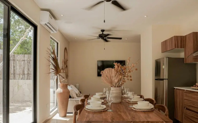 Modern 1BR w Private Pool Surround Speakers