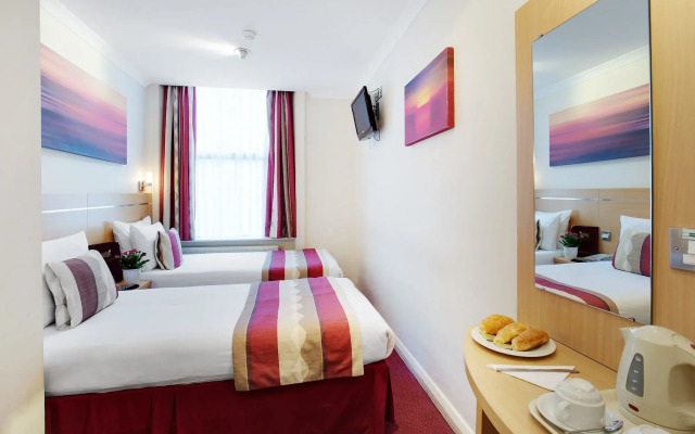 Queens Park Hotel