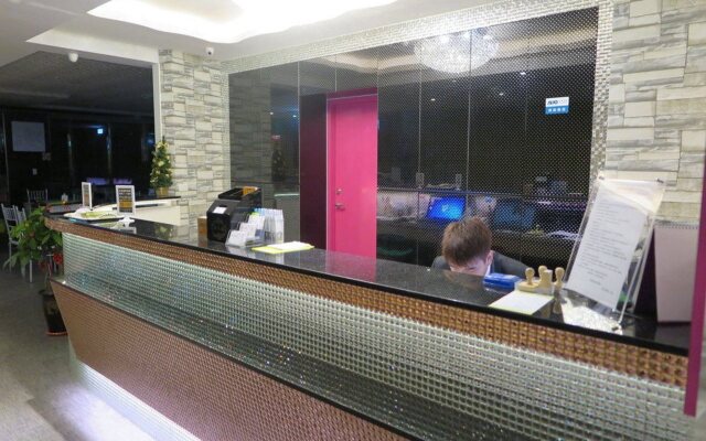 191 Hotel