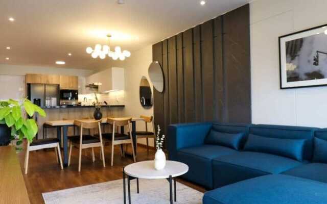 w Spectacular 1BR With Balcony in Miraflores