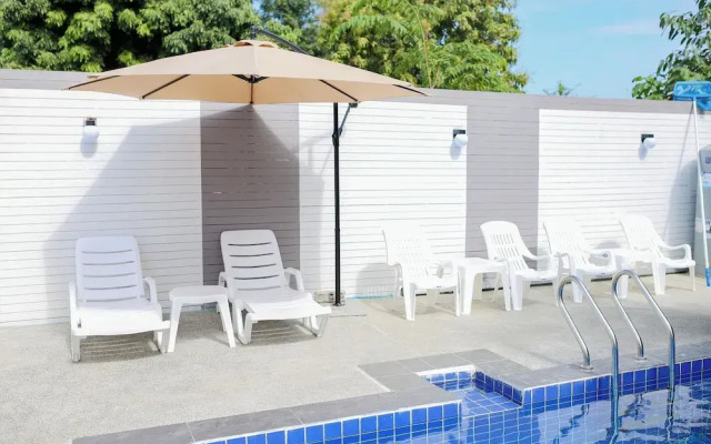 R2 Bed and Pool Kanchanaburi
