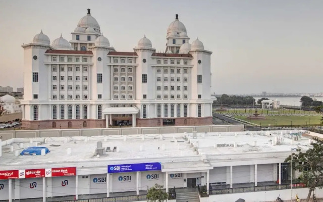 The Superb Hotels
