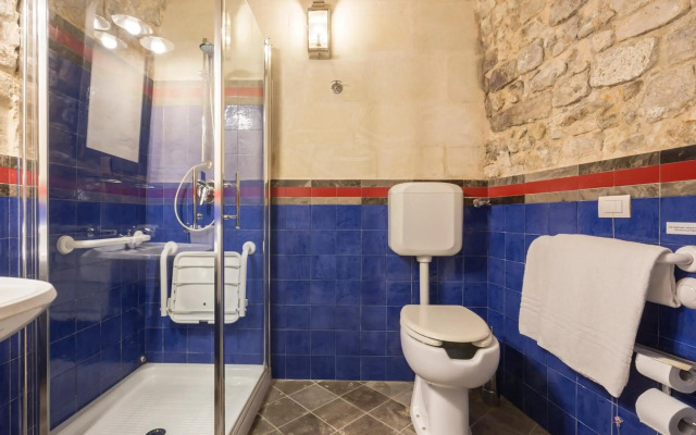 Locanda Don Serafino Historical Boutique Hotel