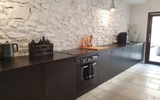 Modern Holiday Home in Olonzac with Private Swimming Pool