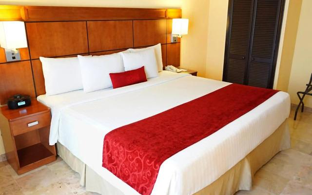 Courtyard by Marriott Puebla Las Animas