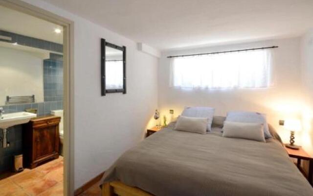 Ref 119. Casa Blanca