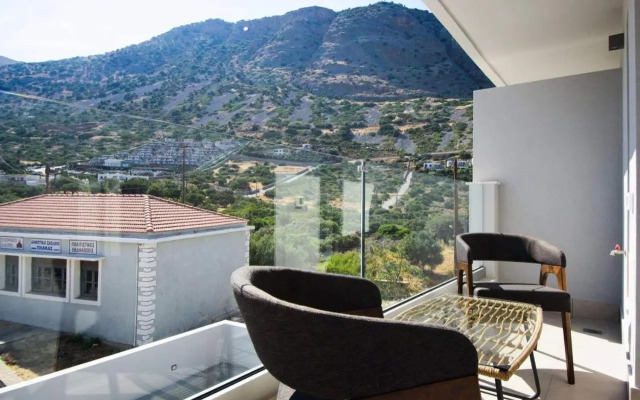 Nama Sea Side Suites