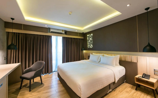 Nadee 10 Resort & Hotel