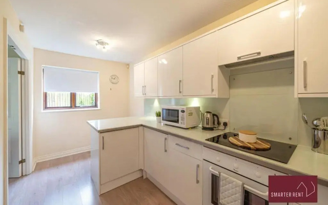 Maidenhead - 2 Bed & parking