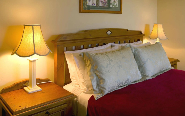 Foxgloves B&B – Guest Rooms – Beechworth