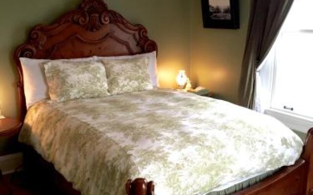 The Pendleton House Bed and Breakfast